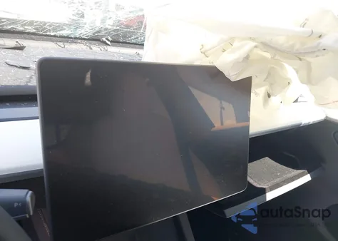 2025 Tesla Model Y Performance Dual Motor All-Wheel Drive from USA, damaged, VIN 7SAYGDEF1SF245917